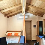 샬레 Casa Nel Bosco