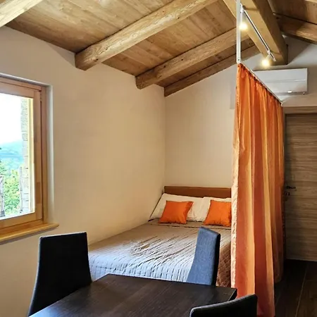 Casa Nel Bosco Dağ evi *